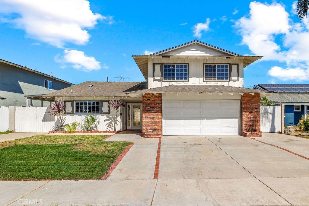 MLS #OC26195471 image #0