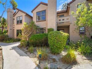 MLS #OC26195508 image #0