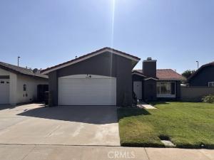 MLS #OC26195594 image #0
