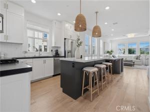 MLS #OC26195928 image #0