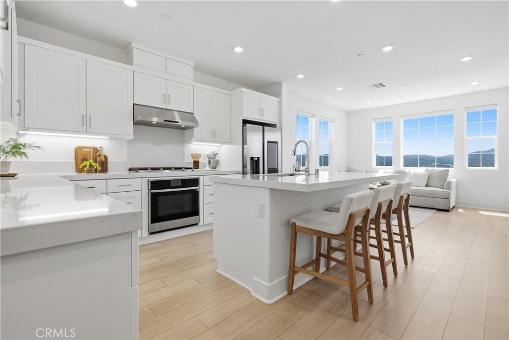 MLS #OC26195934 image #0