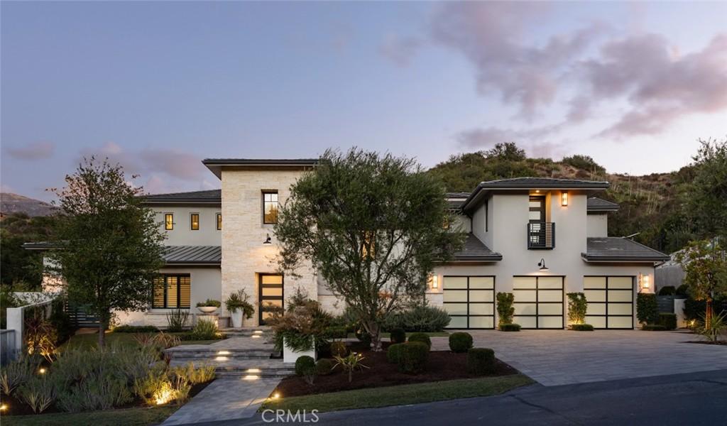 MLS #OC26195935 image #0