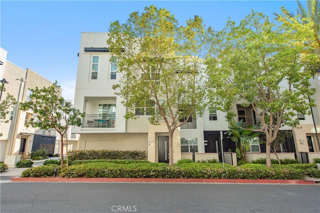 MLS #OC26165158 image #0