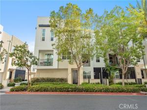 MLS #OC26196110 image #0