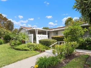 MLS #OC26196515 image #0