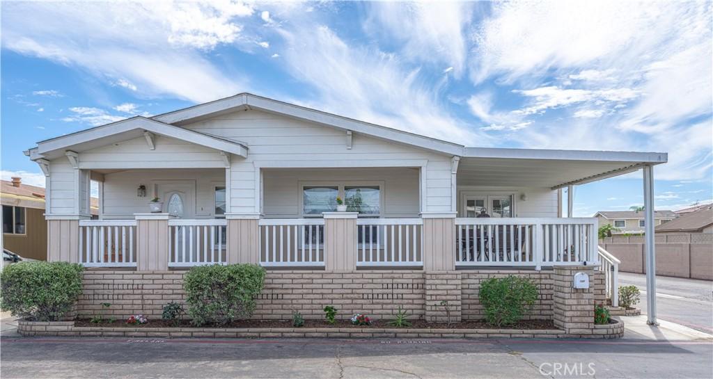 MLS #OC26196518 image #0