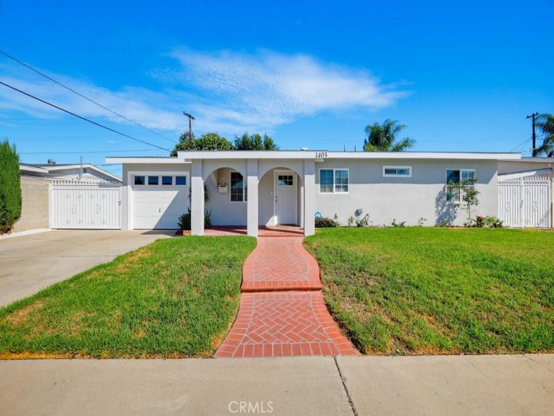 MLS #OC26196585 image #0