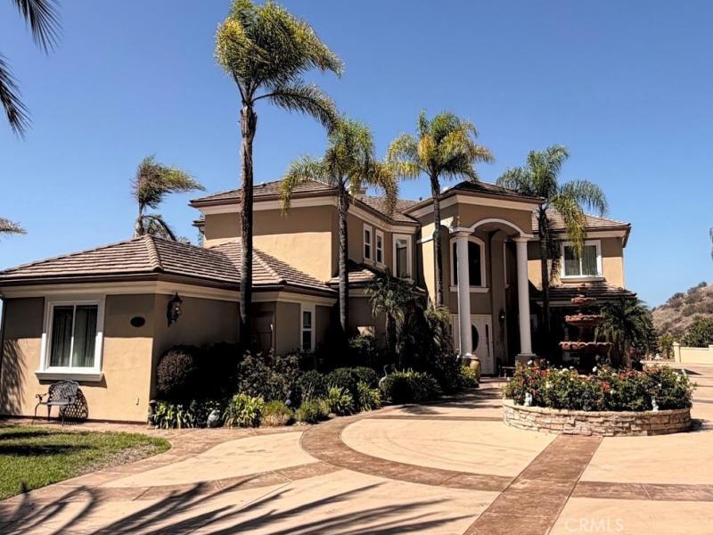 MLS #OC26196632 image #0