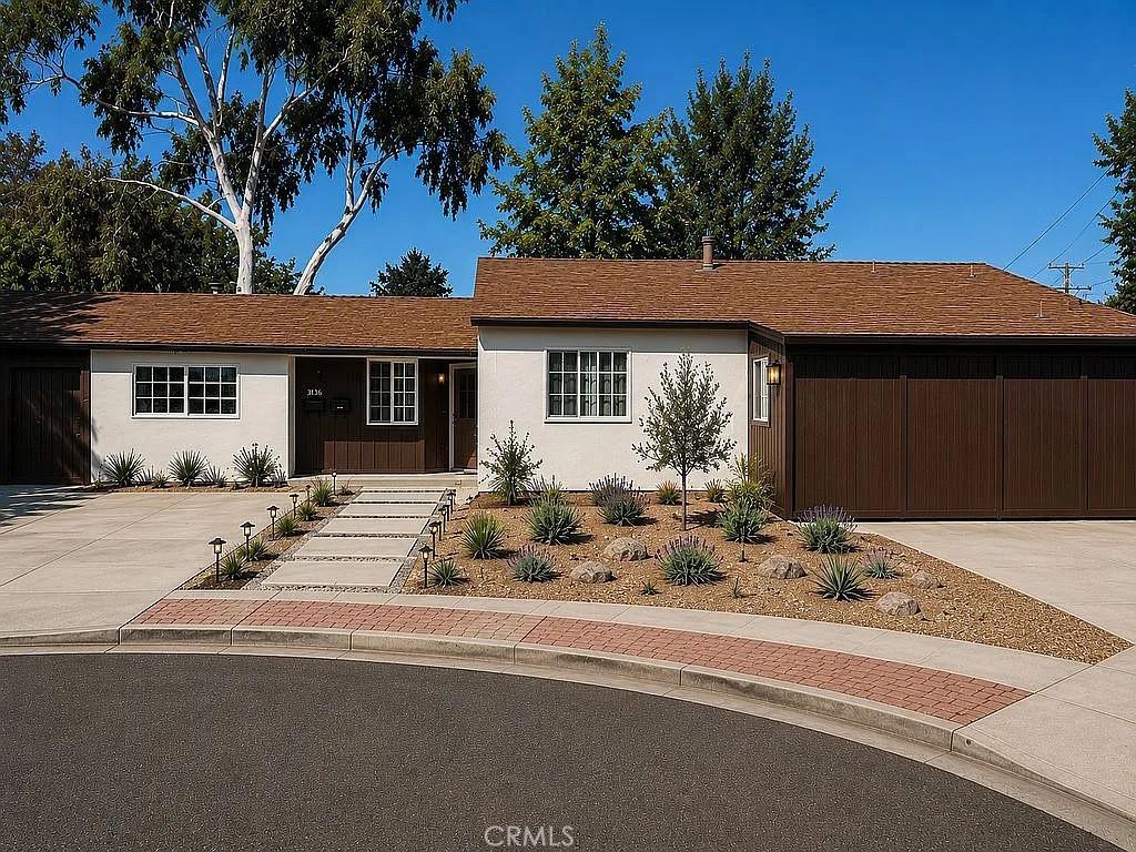 MLS #OC26196669 image #0