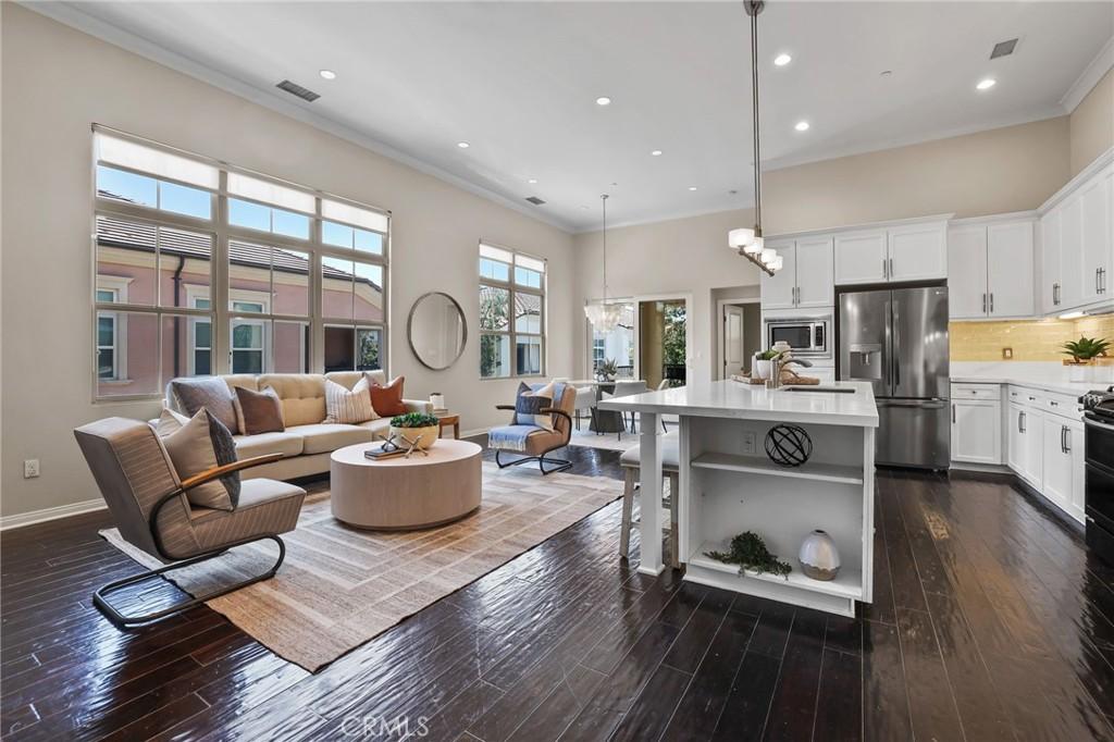 MLS #OC26196714 image #0