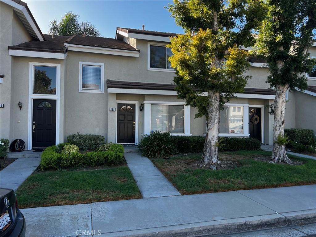 MLS #OC26196933 image #0