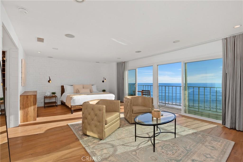 MLS #OC26197125 image #0