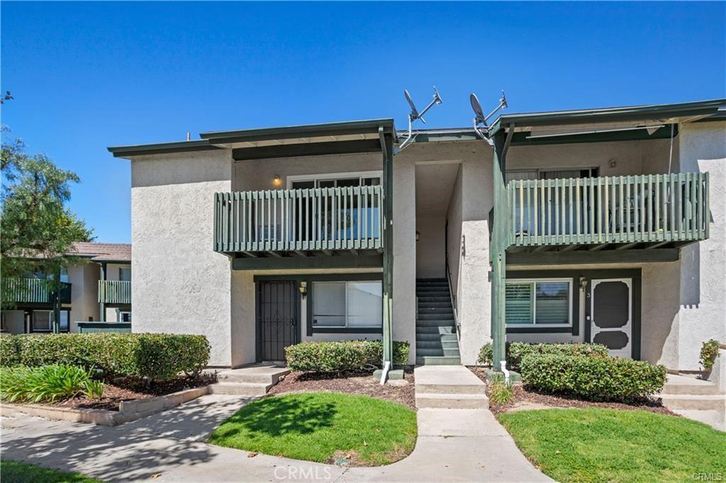 MLS #OC26197354 image #0