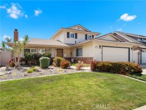 MLS #OC26197428 image #0
