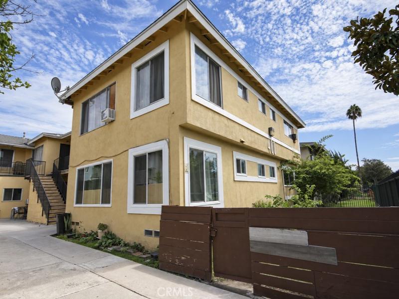 MLS #OC26197501 image #0