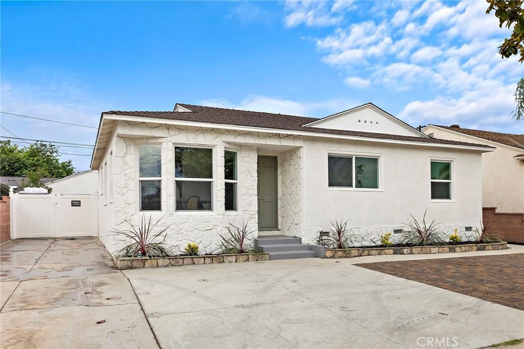 MLS #OC26197568 image #0