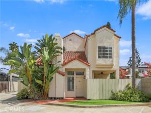 MLS #OC26197678 image #0