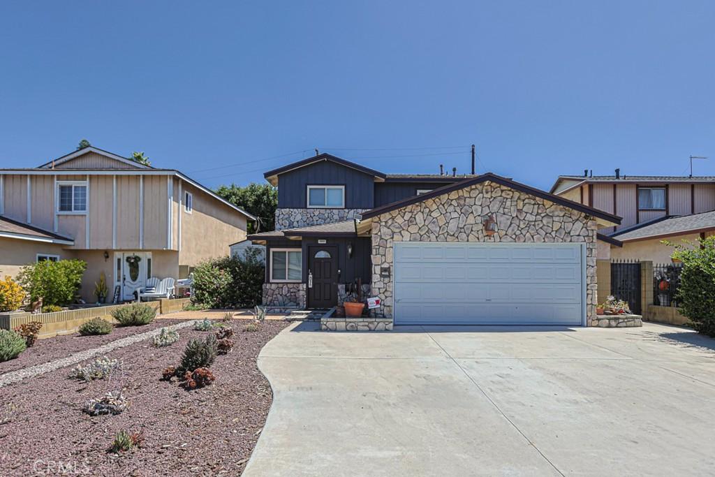 MLS #OC26165007 image #0