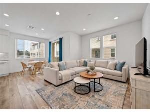 MLS #OC26197773 image #0