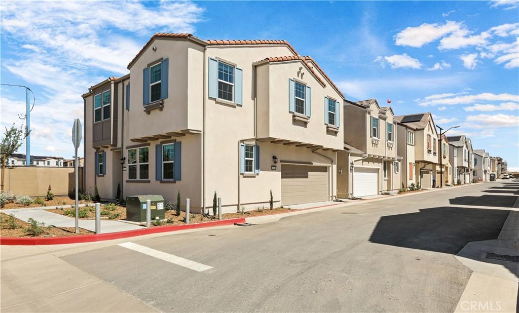 MLS #OC26197875 image #0