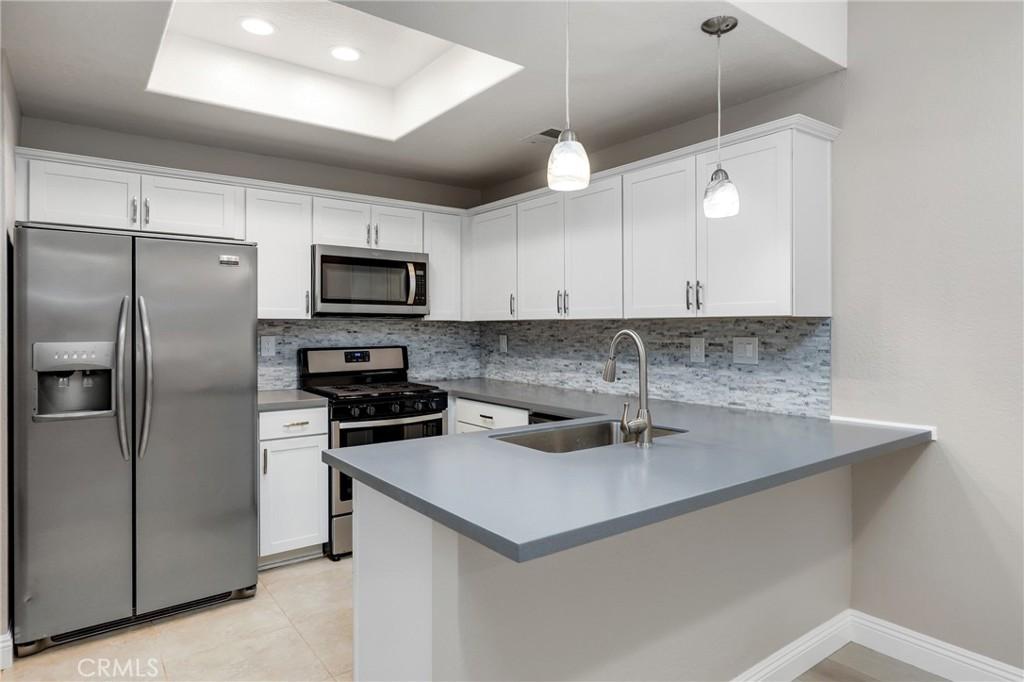MLS #OC26197981 image #0
