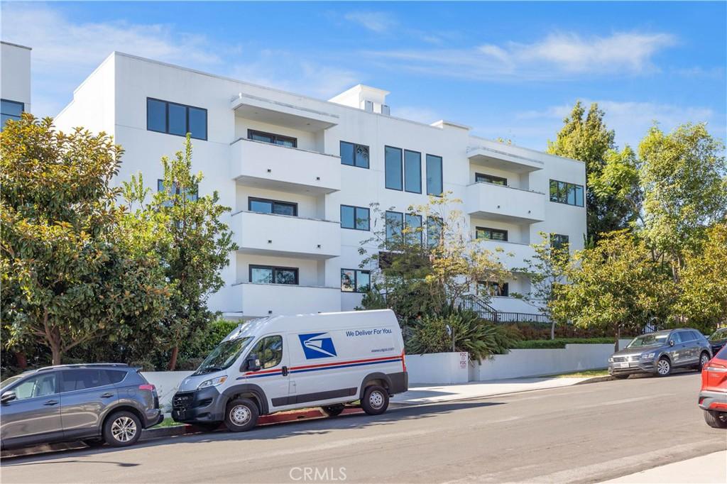 MLS #OC26198187 image #0