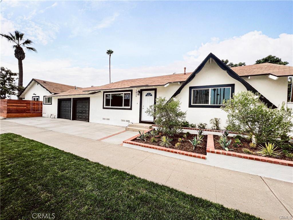 MLS #OC26198447 image #0