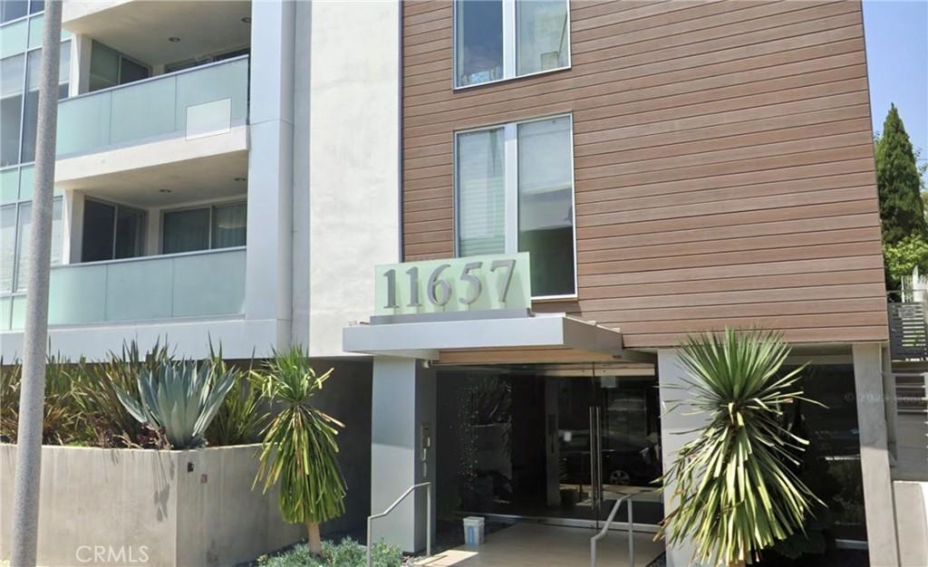 MLS #OC26198486 image #0