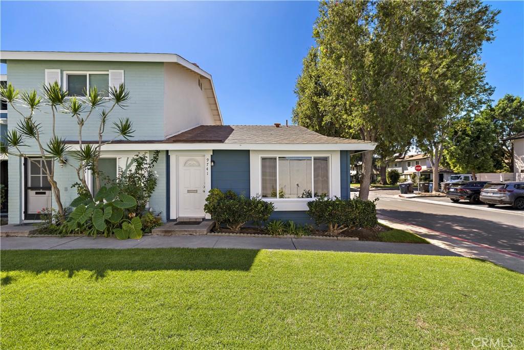 MLS #OC26198593 image #0