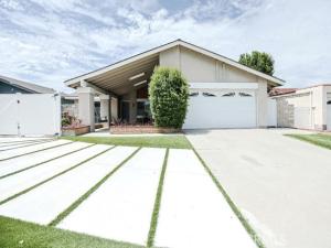 MLS #OC26199289 image #0