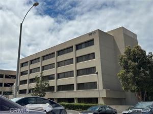 MLS #OC26199933 image #0