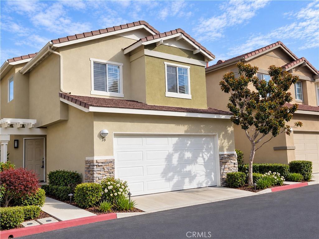 MLS #OC26199996 image #0