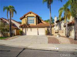 MLS #OC26200111 image #0