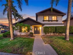 MLS #OC26200118 image #0