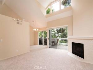 MLS #OC26200447 image #0