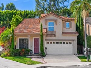 MLS #OC26200478 image #0