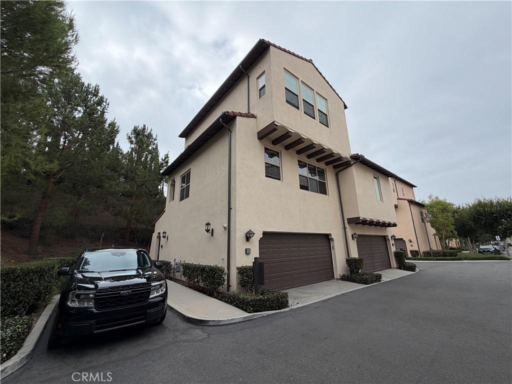 MLS #OC26200517 image #0