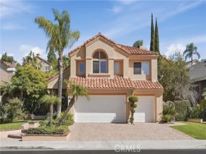 MLS #OC26200562 image #0