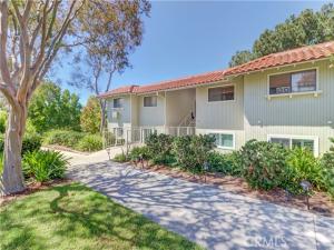 MLS #OC26200599 image #0