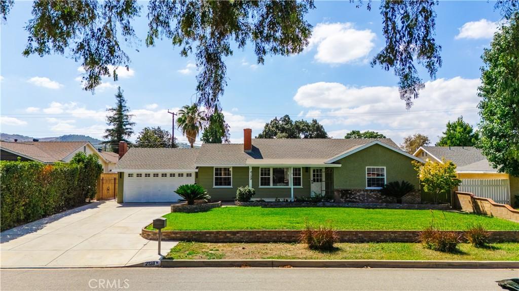 MLS #OC26200698 image #0