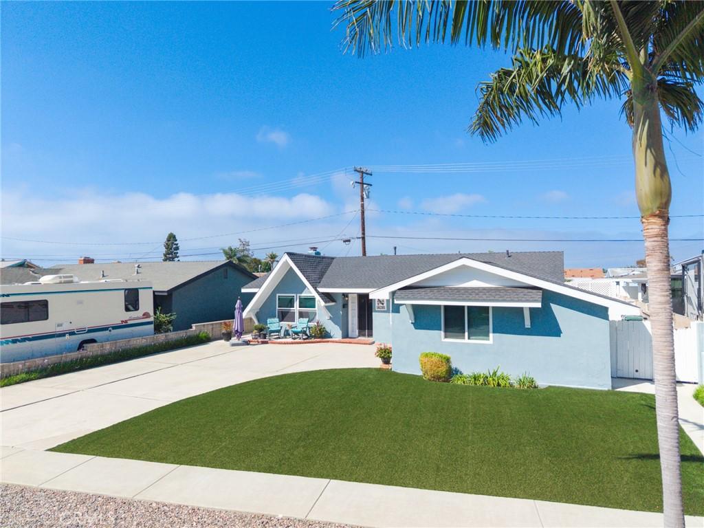 MLS #OC26200861 image #0