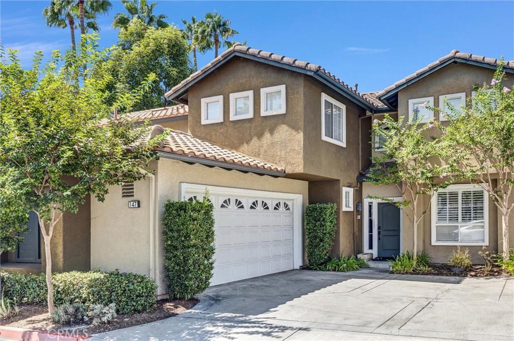 MLS #OC26200890 image #0
