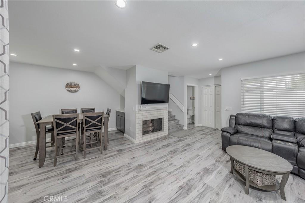 MLS #OC26200929 image #0