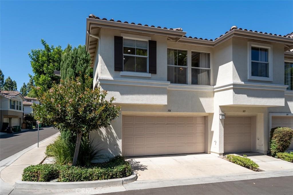 MLS #OC26201079 image #0