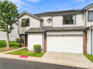 MLS #OC26201123 image #0