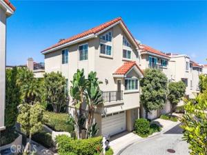 MLS #OC26201382 image #0