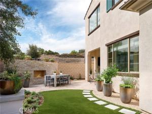 MLS #OC26201391 image #0