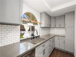 MLS #OC26201461 image #0