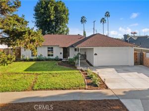 MLS #OC26202163 image #0