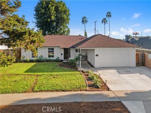 MLS #OC26202163 image #0